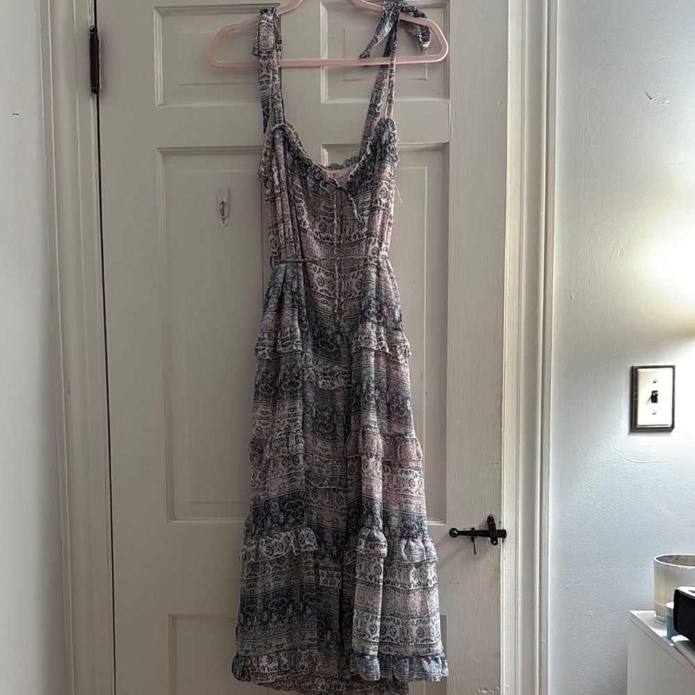 Chic Patterned Maxi Dress in Blue and Gray